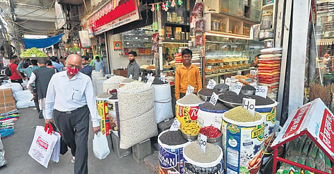Covid scenes from Khari Baoli and (top) INA Market  | Shekhar Yadav
