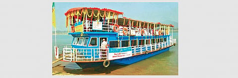 A boat is ready to commence operations to Papikondalu in River Godavari | Express