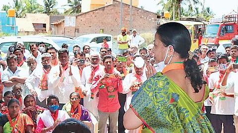 BJP candidate for Belagavi Lok Sabha by-election, Mangala Angadi, campaigns  at Khanagaon