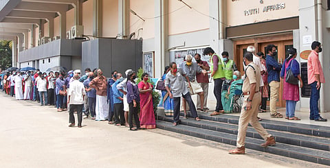 People standing in queue at the Covid 19 vaccination centre in Thiruvananthapuram. (Photo | BP Deepu, EPS)