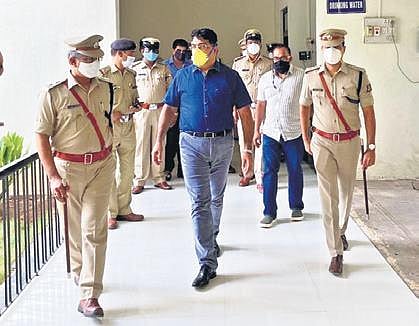 ADGP (Railways) Bhaskar Rao in Vijayapura on Sunday to assess the Covid situation