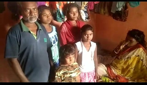Mein Kewat with his wife and children (Photo | Express)