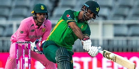 Pakistan batsman Fakhar Zaman plays a shot as South Africa's wicketkeeper Quinton de Kock watches on during the second ODI match between at the Wanderers stadium in Johannesburg. (Photo | AP)