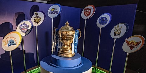 IPL Trophy (Photo | IPL Twitter)