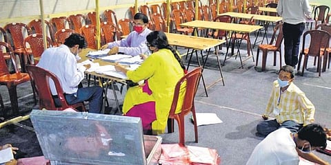 An election counting centre at Netaji Indoor Stadium in Kolkata on Sunday. (Photo| Bipash Lodh, EPS)