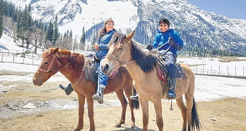 Mitra and Narayan at Sonamarg