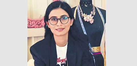 Zara Khan, Aarz