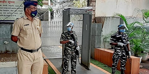 Security personnel stand guard at the residence of former Maharashtra Home Minister Anil Deshmukh in Nagpur. (File photo| PTI)