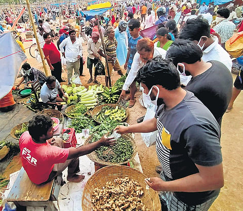 The average retail prices of items such as oil, tea, pulses and onions too have spiked.