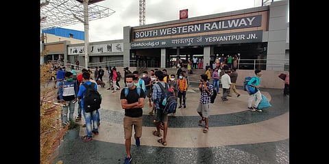 Passengers who currently travel till Tumakuru Road to board buses, can  now do so on the premises of Yesvantpur railway station | Ashishkrishna HP