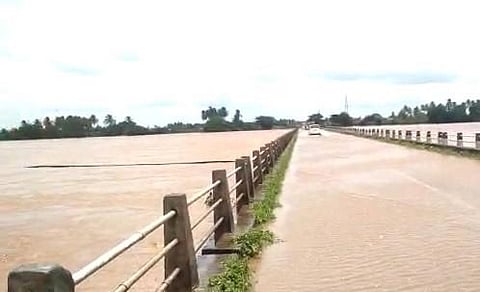 Darur bridge, which connects several areas of North Karnataka from Athani submerged in the overflowing Krishna river on Thursday.