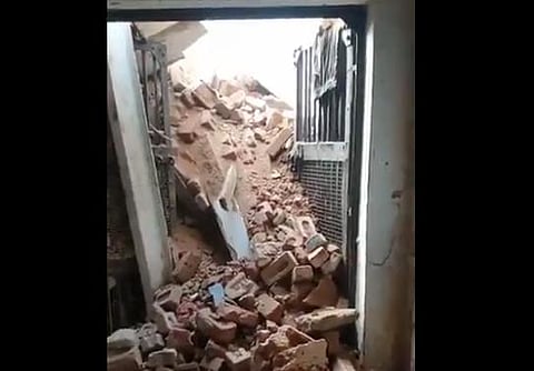 The wall of barrack number 6 caved in around 5.10 am, Bhind Superintendent of Police Manoj Kumar Singh said. (Photo | Video grab)