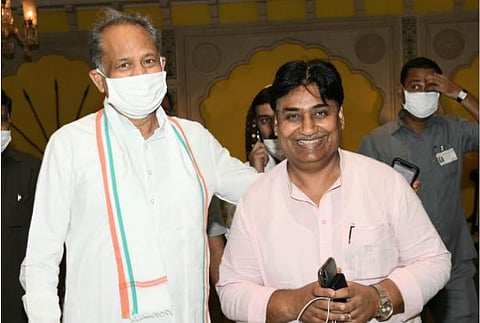 Govind Singh Dotasara with CM Ashok Gehlot(R) is the newly appointed Rajasthan Congress Chief. (Photo | ENS)