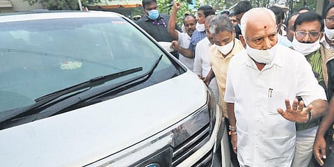 Former CM BS Yediyurappa boards his brand-new Toyota Vellfire in Shivamogga on Friday. This was his first visit to the district after resigning as CM   |   Shimoga nandan