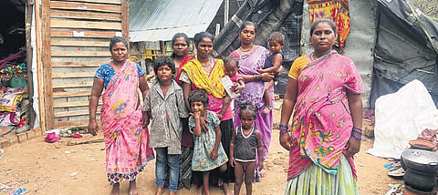 Women from the Narikuravar tribal community in Gummidipoondi | Express