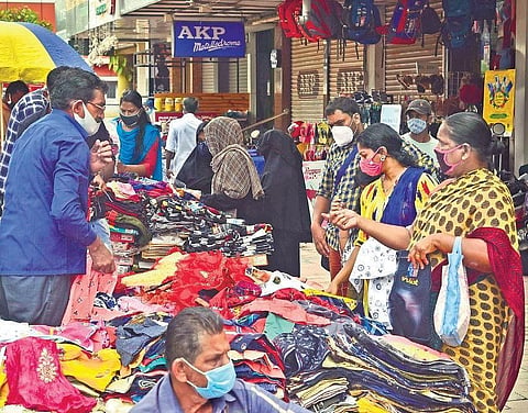The Bruhat Bengaluru Mahanagara Palike (BBMP) initiated a comprehensive survey of street hawkers in all eight zones under its jurisdiction.
