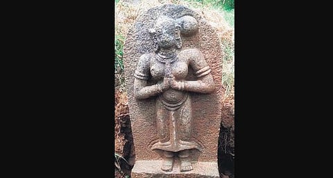 Around 300 to 400-year-old hero stones found near Madurai | Express
