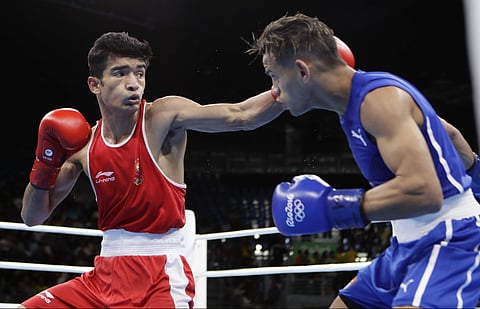 Indian boxer Shiva Thapa (L) (File Photo | AP)