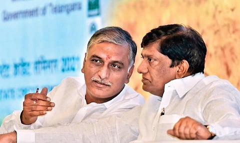 Finance Minister T Harish Rao and State Planning Board Vice-Chairman B Vinod Kumar at a seminar organised by NABARD on Friday. (Photo | Vinay Madapu)