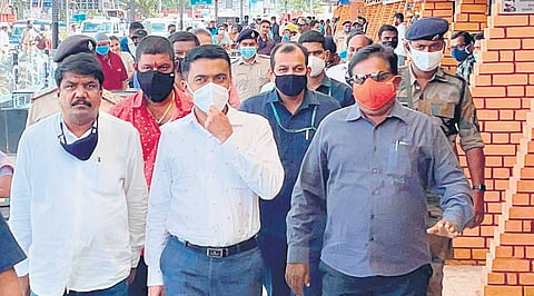 Goa Chief Minister Pramod Sawant (centre) visits Khau Katta,  a complex of eateries in Belagavi city on Thursday | express