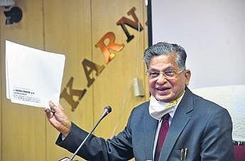 Lokayukta Justice P Vishwanatha Shetty addresses the media in Bengaluru on Monday | Ashishkrishna HP