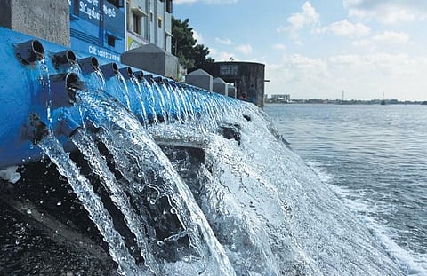 Surplus water from Porur lake flows through canal via Madhanapuram, Moulivakkam,  Ramapuram and Manapakkam | Express