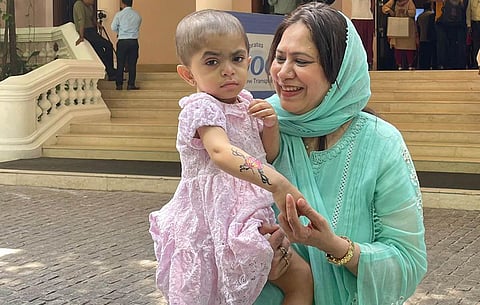 Sadaf Khan, wife of former Pakistan cricketer Sikander Bakht, with their daughter Amyra Sikandar Khan. (Photo | Express)