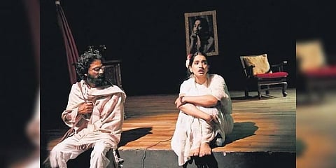 Theatre artists performing  Dr Ravuri Bharadwaja’s Paakuduraallu play directed by Nasreen Ishaq at Rangabhumi in Hyderabad on Saturday |Vinay Madapu