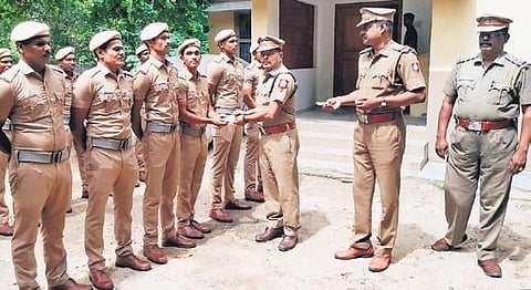 Additional SP G Jawahar distributes ID cards to new marine home guards |  Express