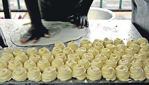 Parottas being made at an eatery