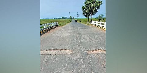 Damaged bridge over Chadeikhia river