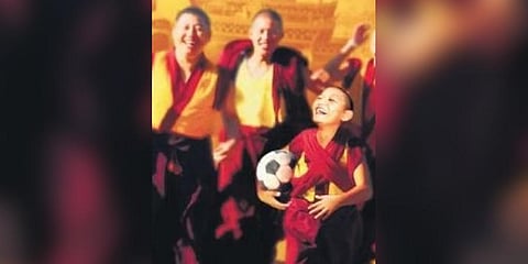 A still from Bhutanese filmmaker Khyentse Norbu’s Tibetan language film Phorpa (The Cup, 1998).