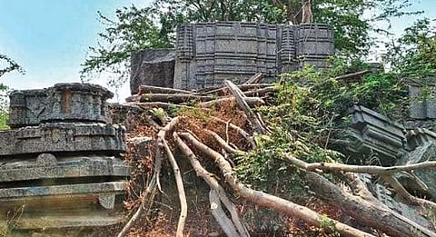 12th century 500-pillar Dvikutalayam cries for attention