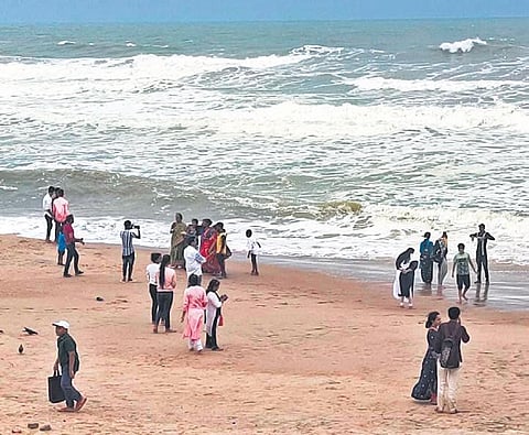Tourists enjoying at Gopalpur beach (File photo) | Express