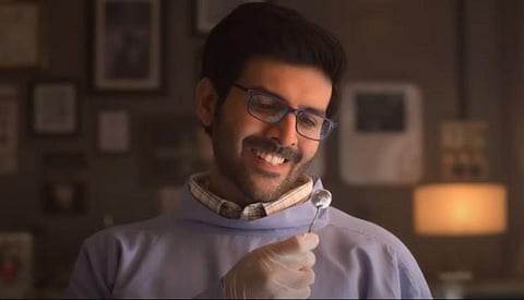 Kartik Aaryan in 'Freddy' (Photo | YouTube'