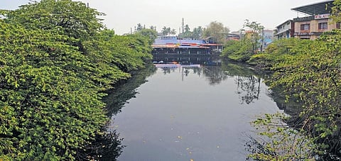 The Market Canal in Kochi will be rejuvenated by KMRL in the first phase of the canal rejuvenation project 
