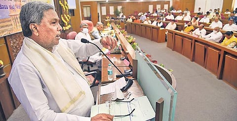 Congress Legislature Party leader and former CM Siddaramaiah addresses a training workshop for legislators in Bengaluru on Thursday (Photo| EPS, Nagaraja Gadekal)