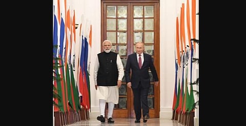 PM Narendra Modi and Russian President Vladimir Putin (File Photo | Twitter)