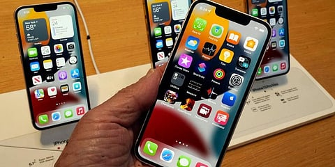 Apple iPhone 13 