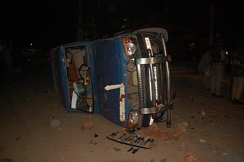 A damaged police vehicle in Hubballi. (Photo | Express)