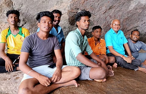 Group takes up risky trek towards Muttathur’s rock paintings