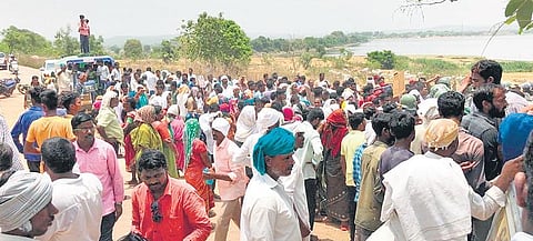 Villagers stage a protest near the Byrapur pump house on Thursday