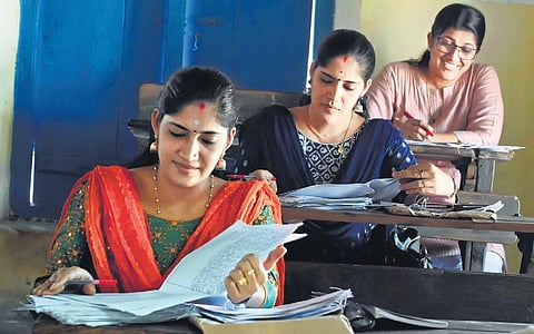 Twins VP Lekshmi and VP Resmi at the SMV Higher Secondary School, Thiruvananthapuram. (Photo| Vincent Pulickal, EPS)