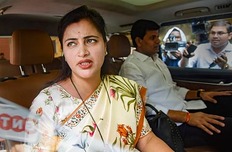 Independent MP Navneet Rana and MLA Ravi Rana address media before leaving for Delhi, in Mumbai, Monday, May 9, 2022.  (Photo | PTI)