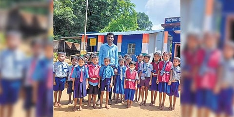 Students of the Government Primary School Waghbandh where they are taught by the villagers