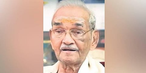 Writer, lyricist and scenarist Chowalloor Krishnankutty. (File Photo)