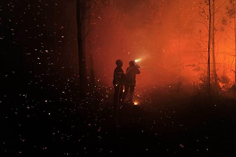 A heat wave broiling Europe spilled northward July 18 to Britain and fueled ferocious wildfires in Spain and France, which evacuated thousands of people and scrambled water-bombing planes and firefighters to battle flames in tinder-dry forests. The heatwa