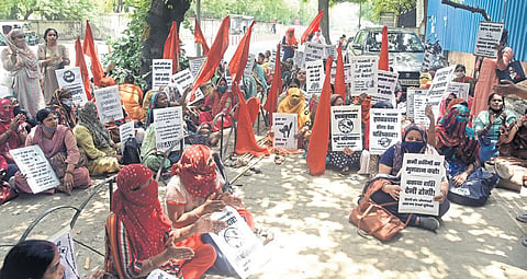 Protests of Anganwadi workers outside CM's office(File photo| parveen negi)