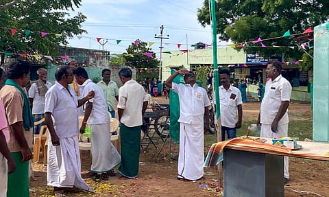 A first since Independence: A Dalit panchayat president, M Tamilarasan of Senthakkudi in Tamil Nadu's Pudukottai district hoists the tricolour on the occasion of India's 75th Independence Day, on August 15, 2022. (Photo | Express)