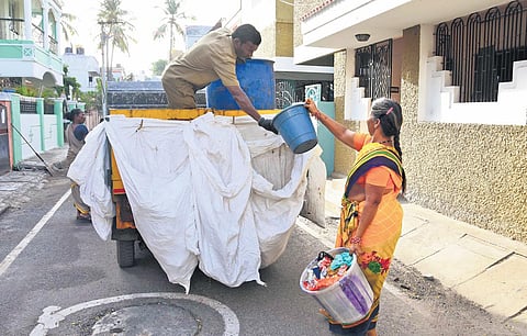 Sanitary workers collecting segregated waste in Tambaram | Ashwin prasath